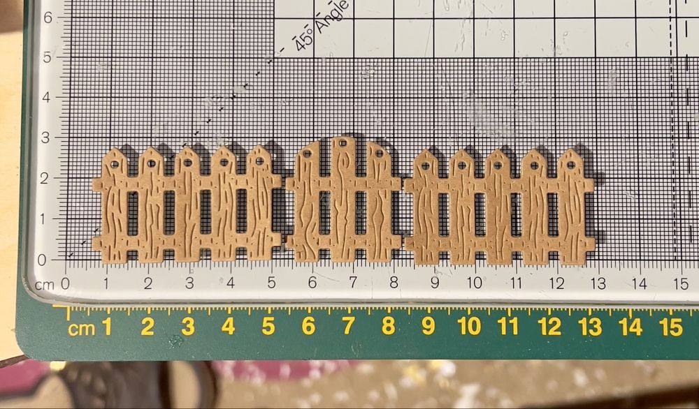 Scrapki płotki z papieru eco 246 gr. 1 komplet