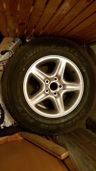 Продам новий оригінальный  диск 17 дюймів від lexus rx.