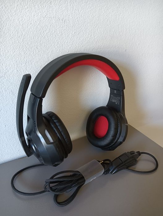 Auscultadores com fios