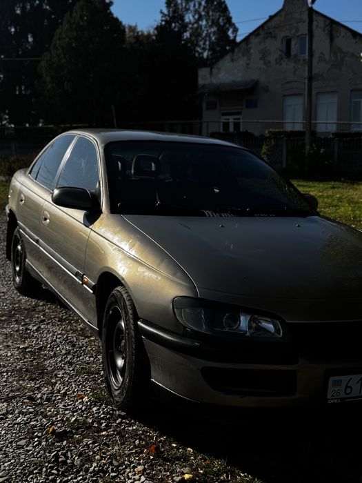 Opel Omega b 2.0 автомат
