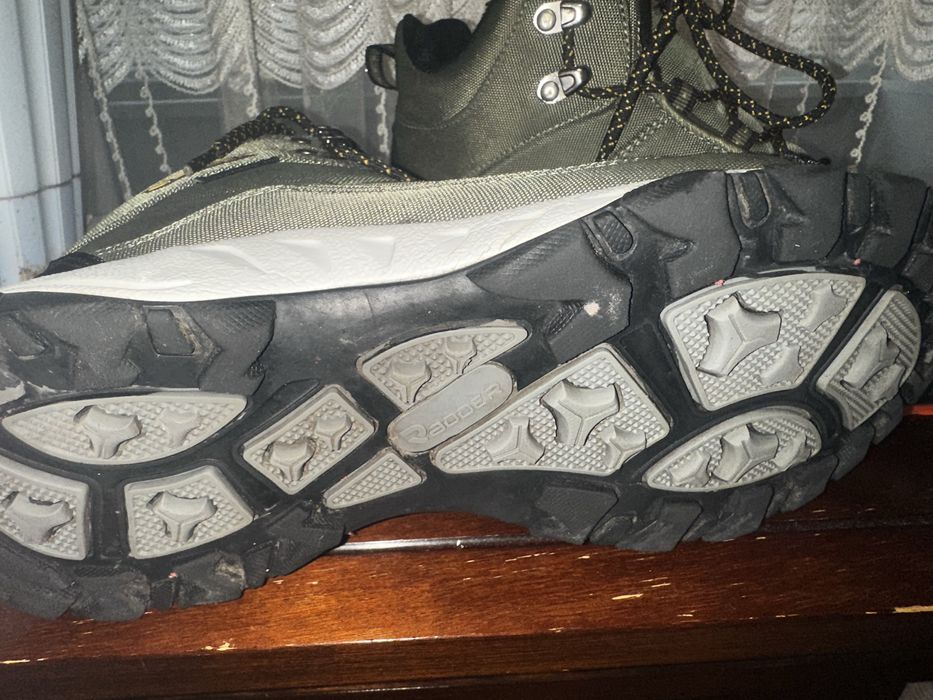 Зимові черевики Radder 42 р