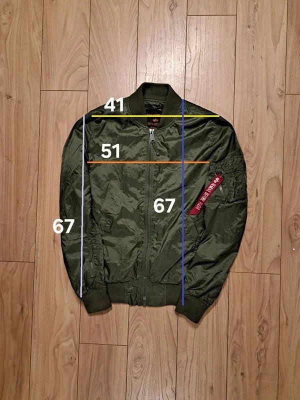 Kurtka Alpha Industries Bomber
S·Bardzo dobry·Alpha Industries
180,00