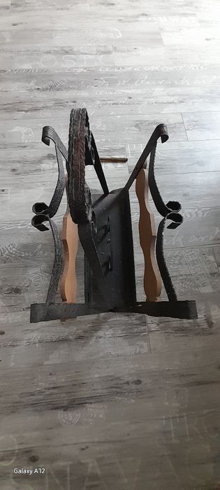 Stojak kosz na drzewo