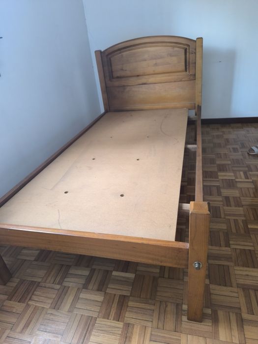Cama de solteiro