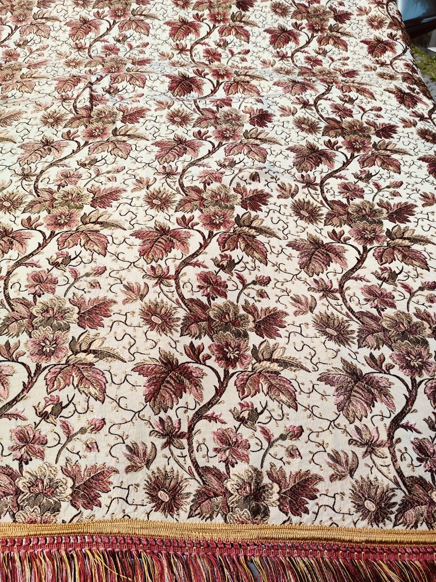 Colcha Portuguesa trabalhada, fio de seda