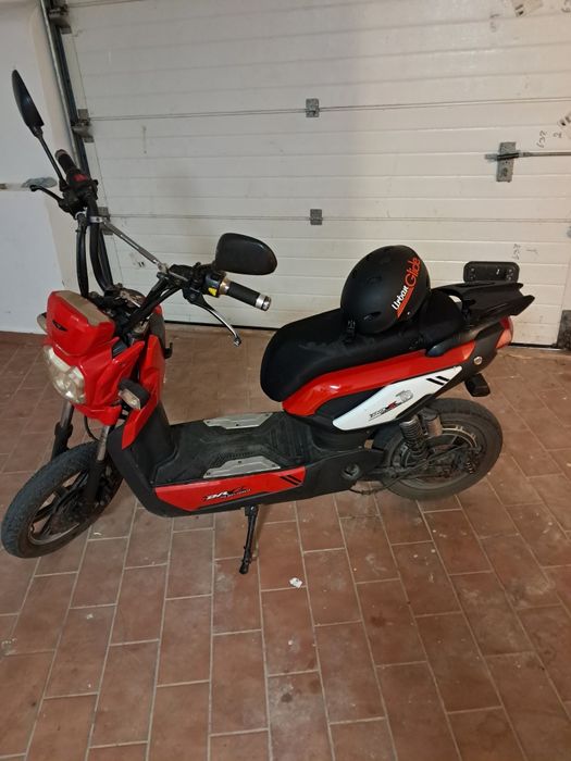 Scooter electrica