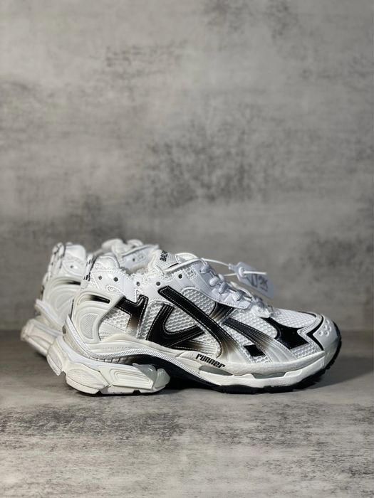 Balenciaga Runner Gradient White Black/size 42,43,44/Преміум якість