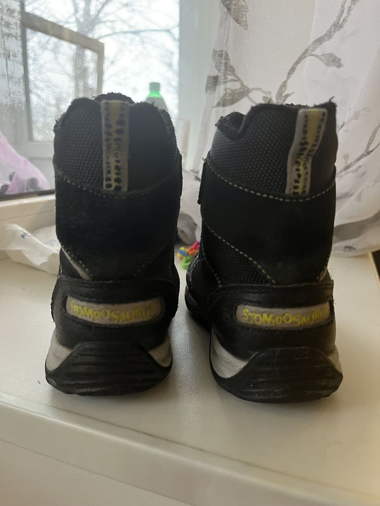 Зимние сапоги Clarks на мальчика (17 см)