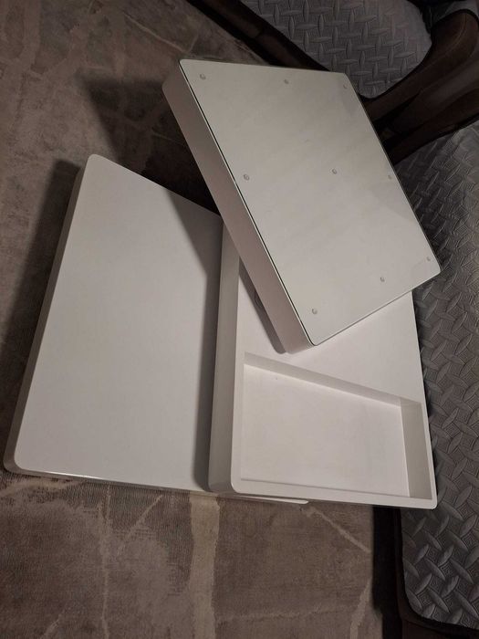 mesa branca quadrada giratória (sala)