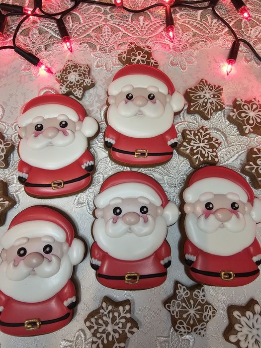 Mikołaje i kolorowanki dla Klaudii