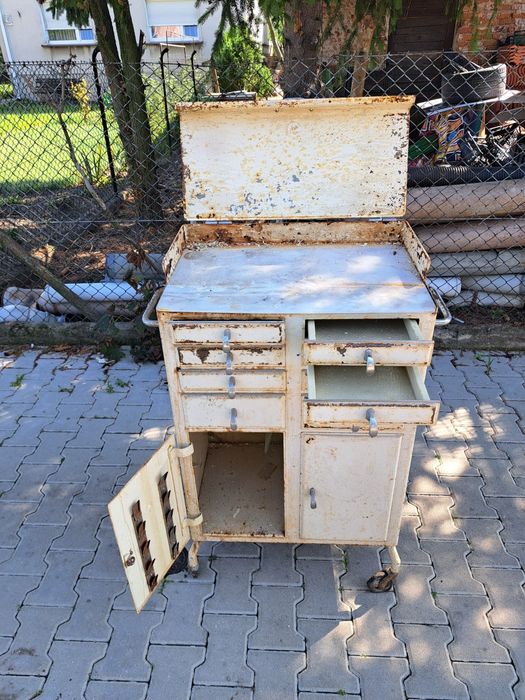 Szafka medyczna metalowa