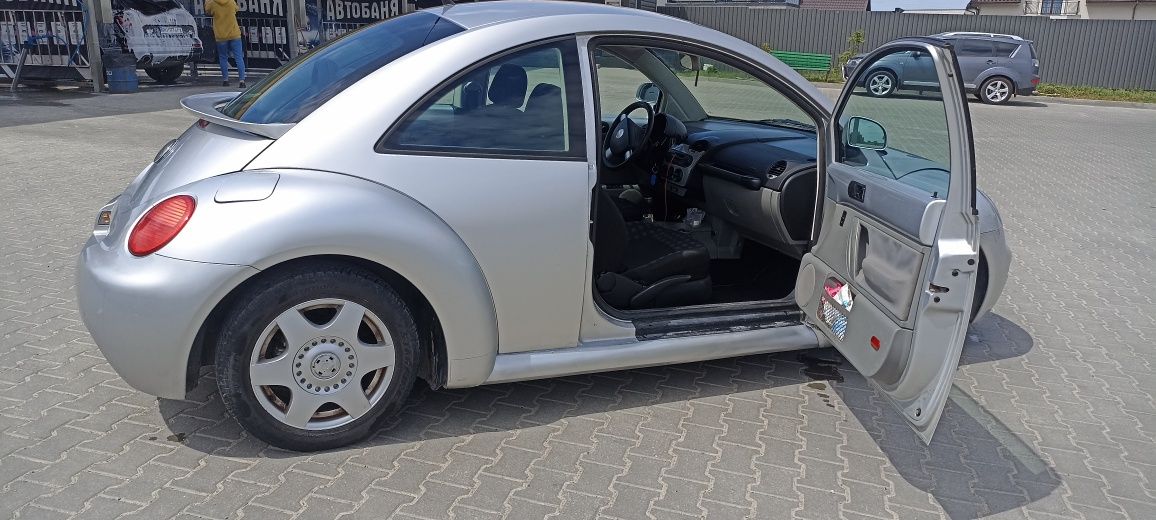 Продам VW New Beetle