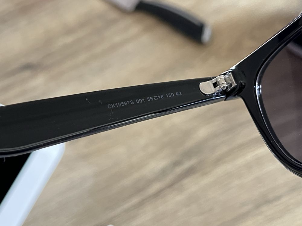 Okulary przeciwsloneczne  Calvin Klein