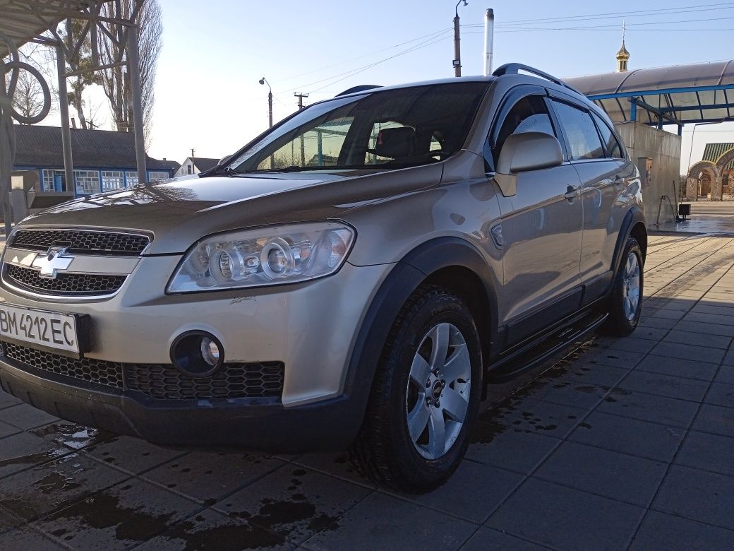 Продам автомобіль chevrolet captiva 2.4