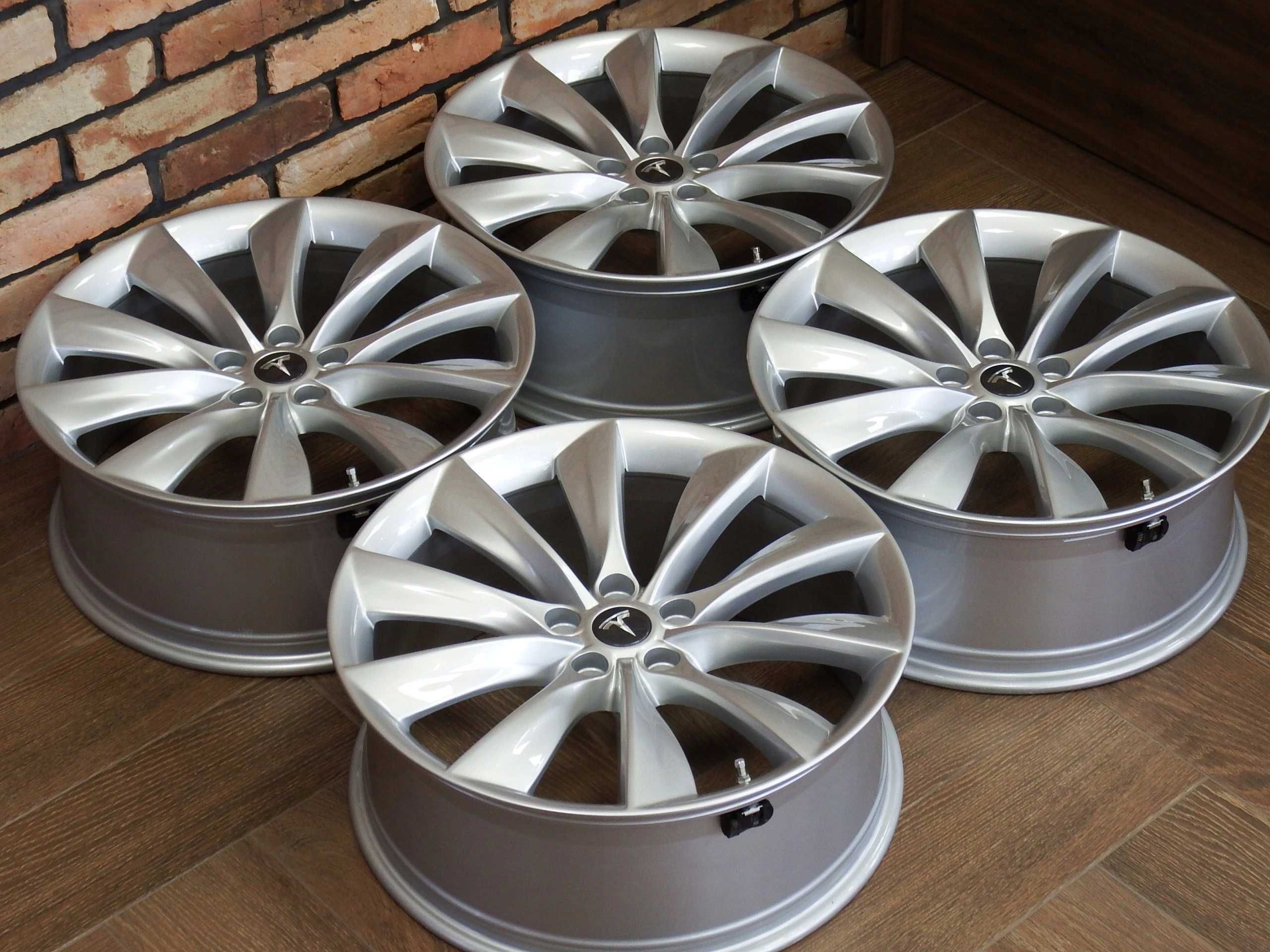Tesla Model S - диски R19 R21 рест дорест