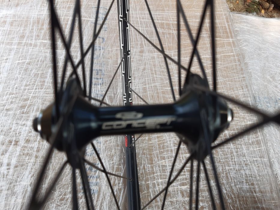 Koła rowerowe koło przednie szosowe Rodi rims stylus race 622x13C