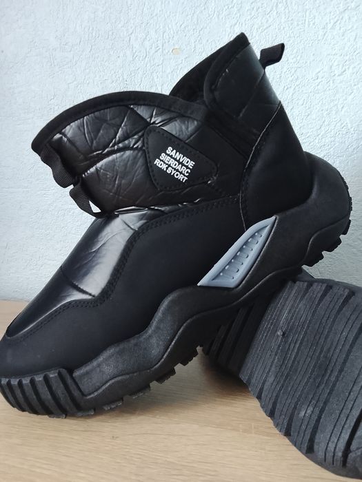 Чоловіче взуття, дутики, бути