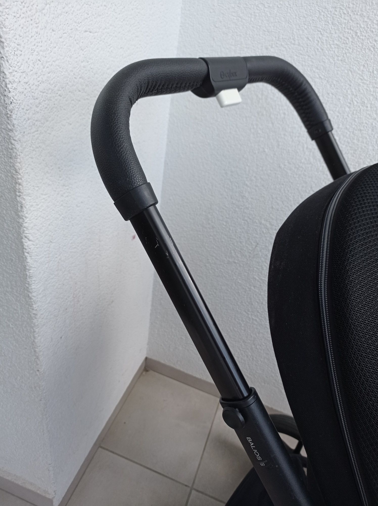 Sprzedam Cybex Balios s lux 2023 czarny 2w1