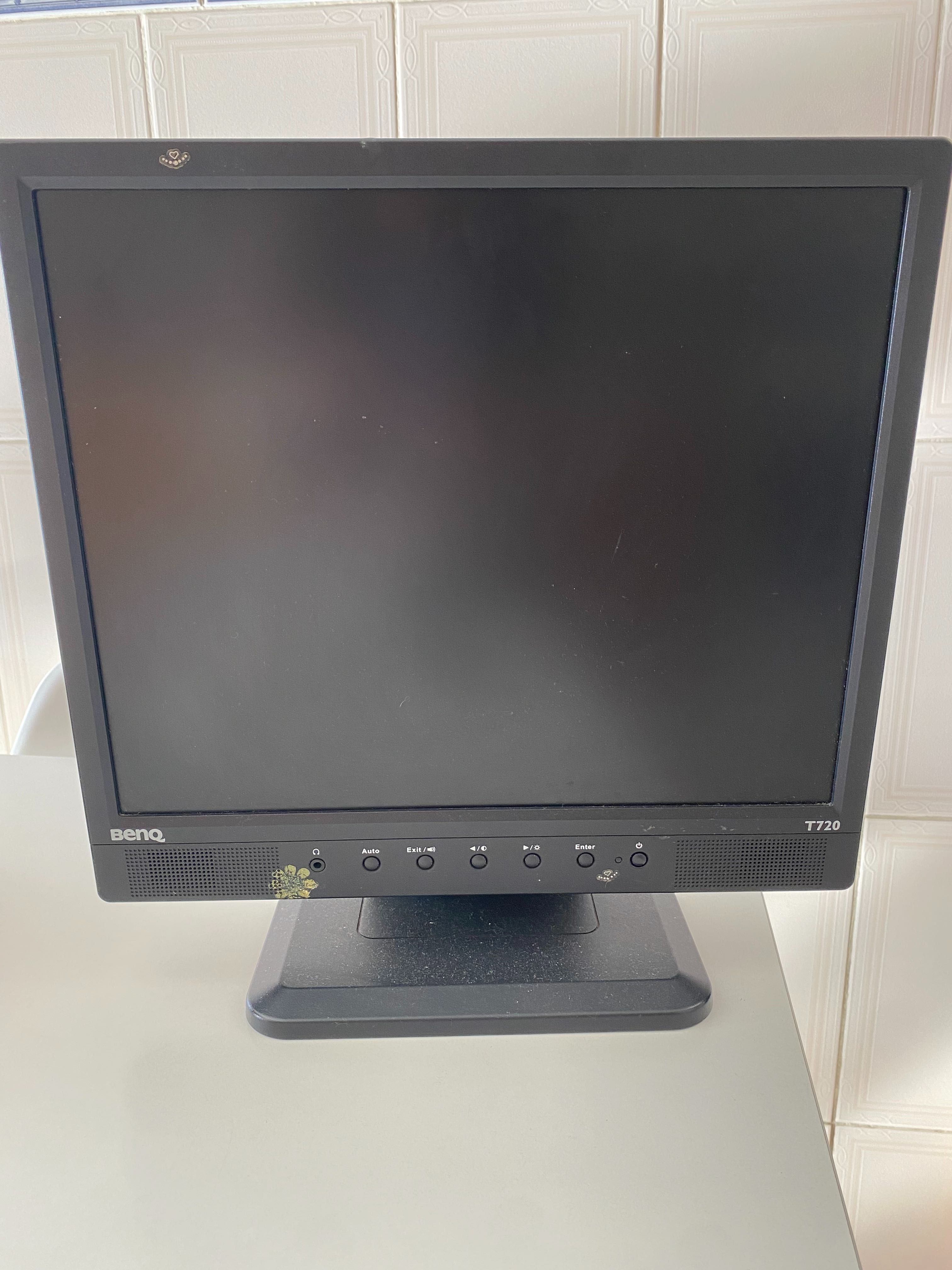 Monitor Benq Q7C3