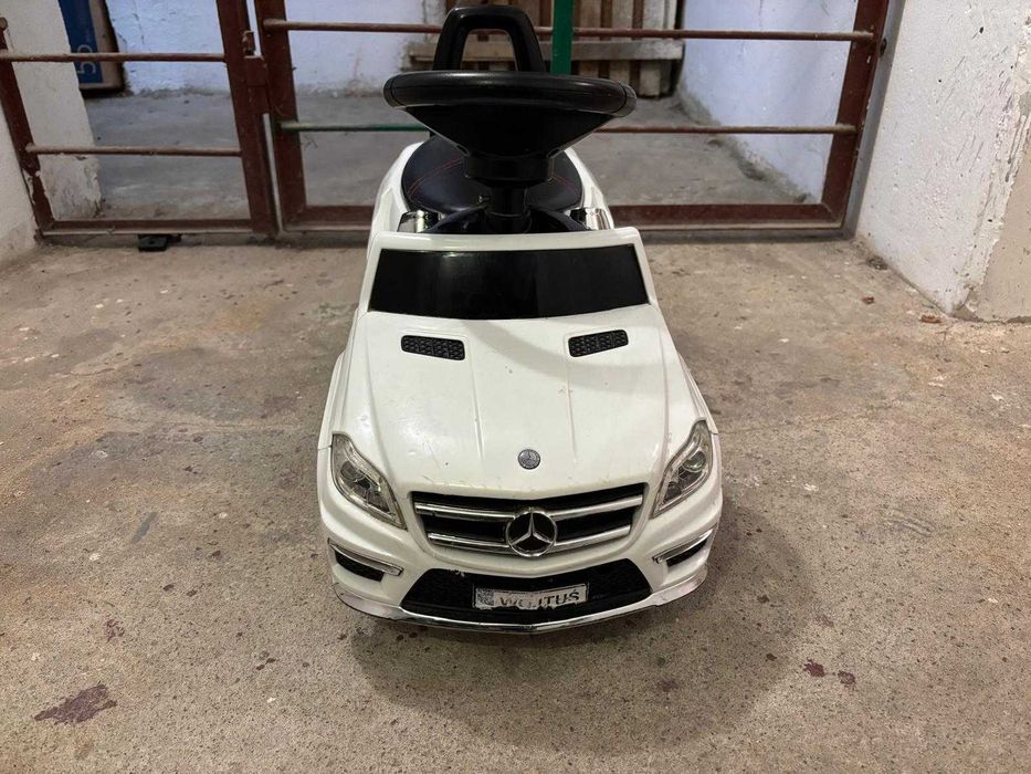 Jeździk, samochód odpychany