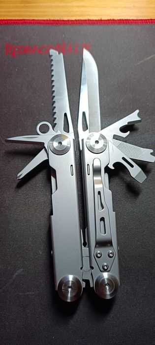 Multitool, nieużywany, wielofunkcyjne szczypce, EDC