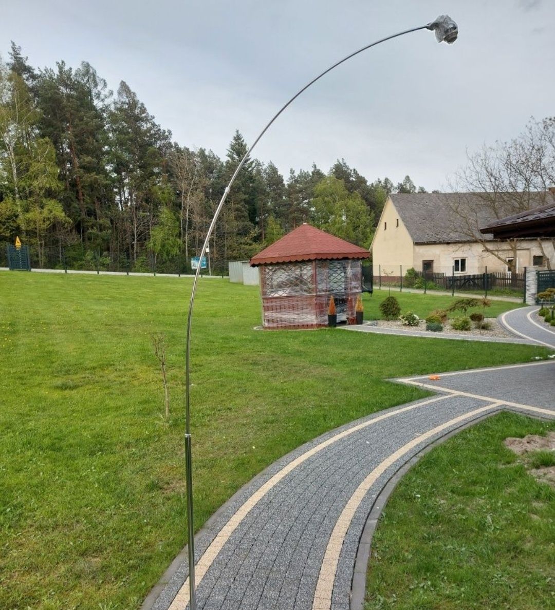 Lampa podłogowa łukowa