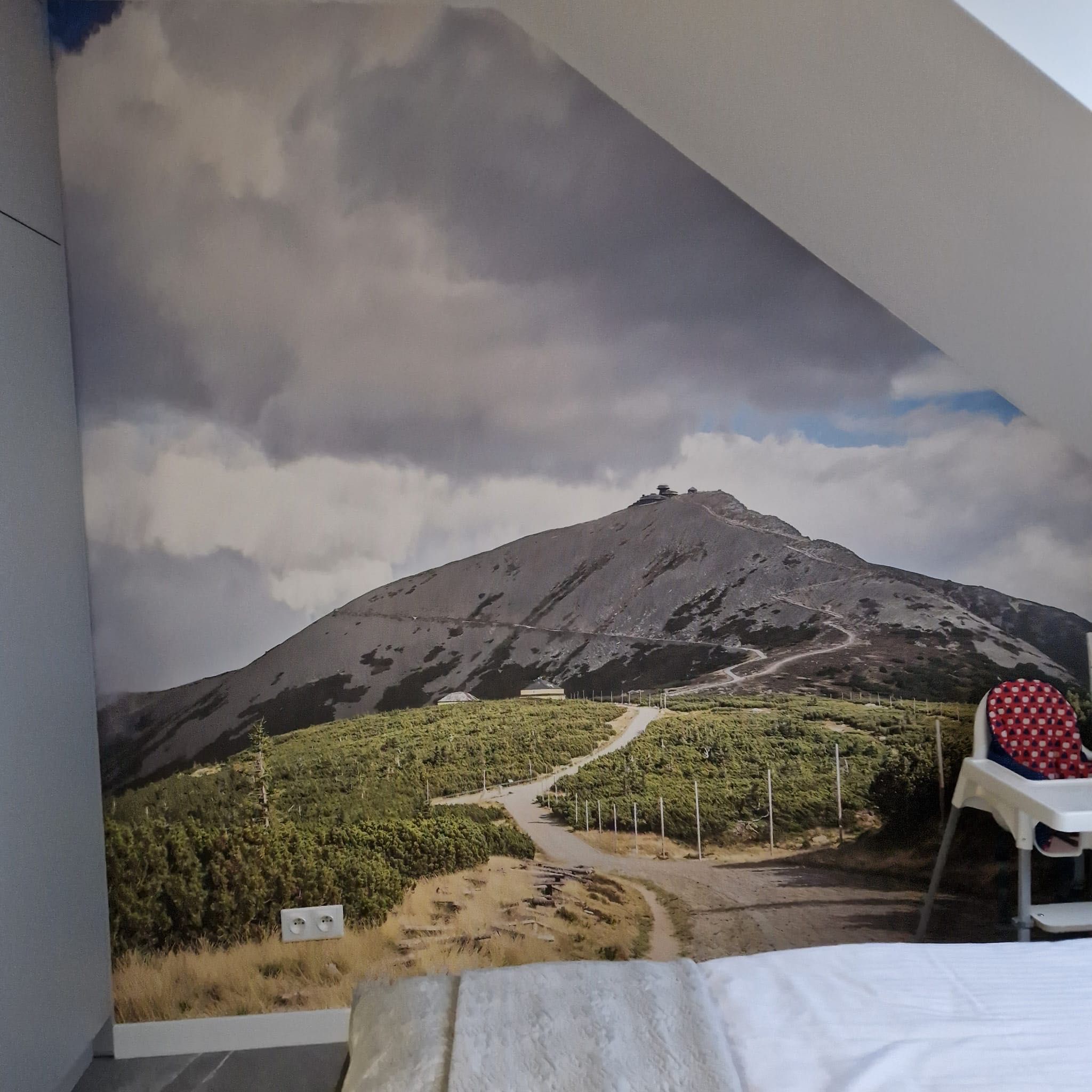 Apartament w centrum Szklarskiej Poręby basen, sauna, parking.