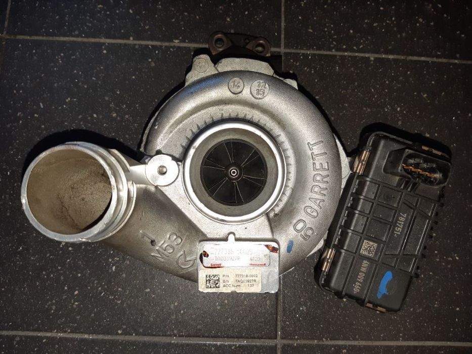 TURBOSPRĘŻARKA MERCEDES W212 W218 E63 6.3 AMG V8 777318