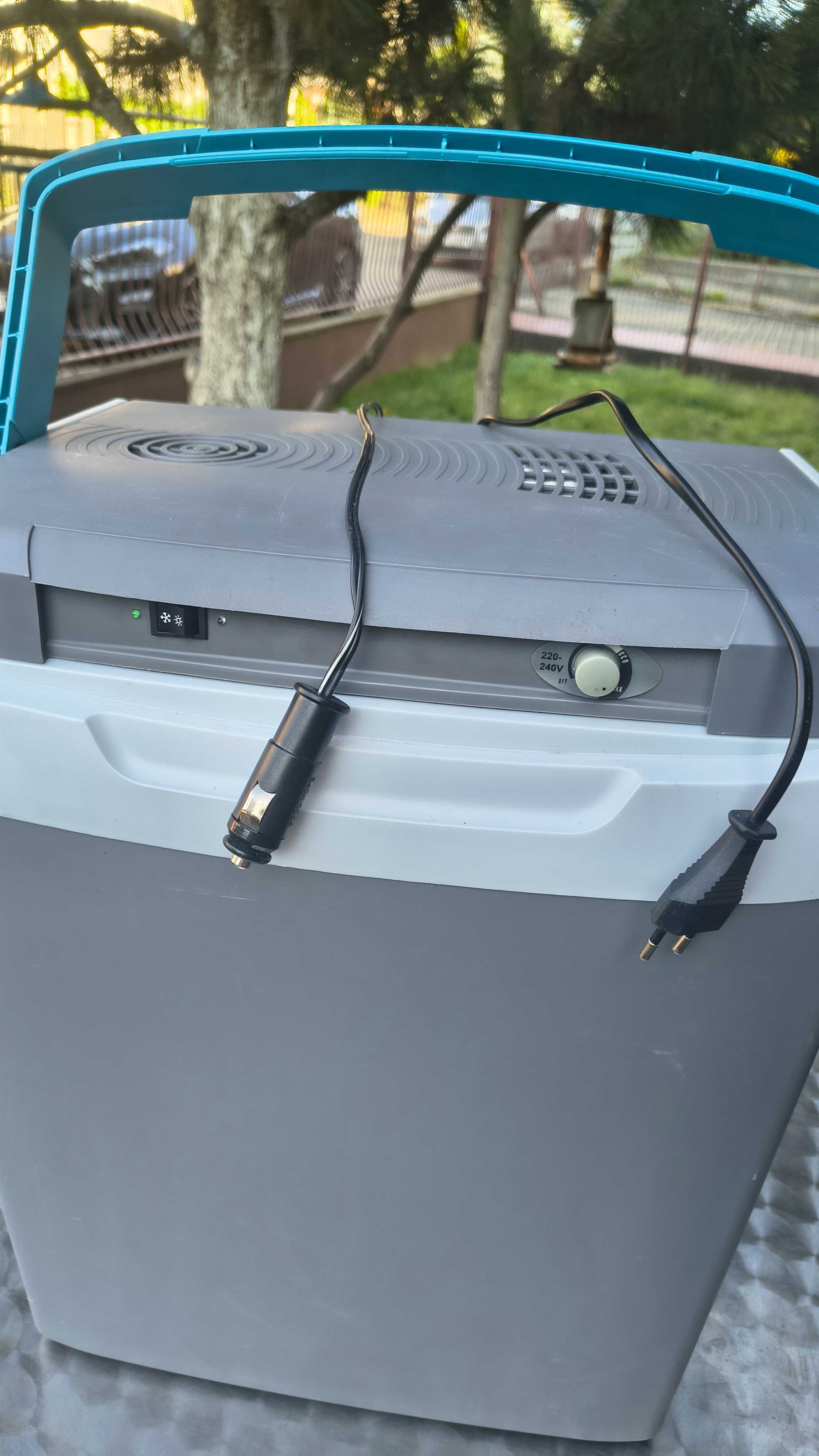 lodowka turystyczna zasilana na 12v i220v duza 30 litr
