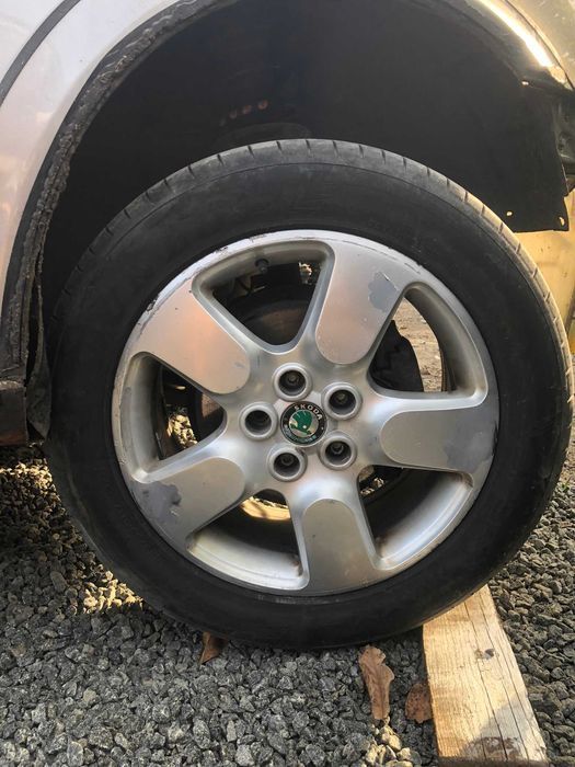 Комплект дисків з гумою диски R17 5x112 Volkswagen Skoda 7J ET50 VAG