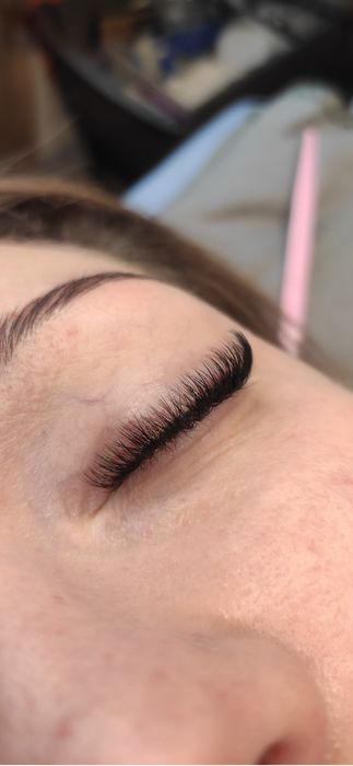 Przedłużanie rzęs , lifting rzęs , laminacja brwi