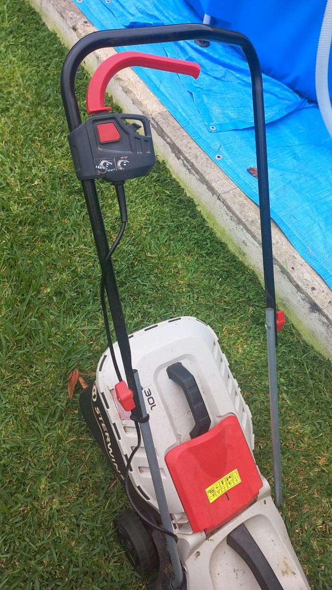 Carrinho corta relva