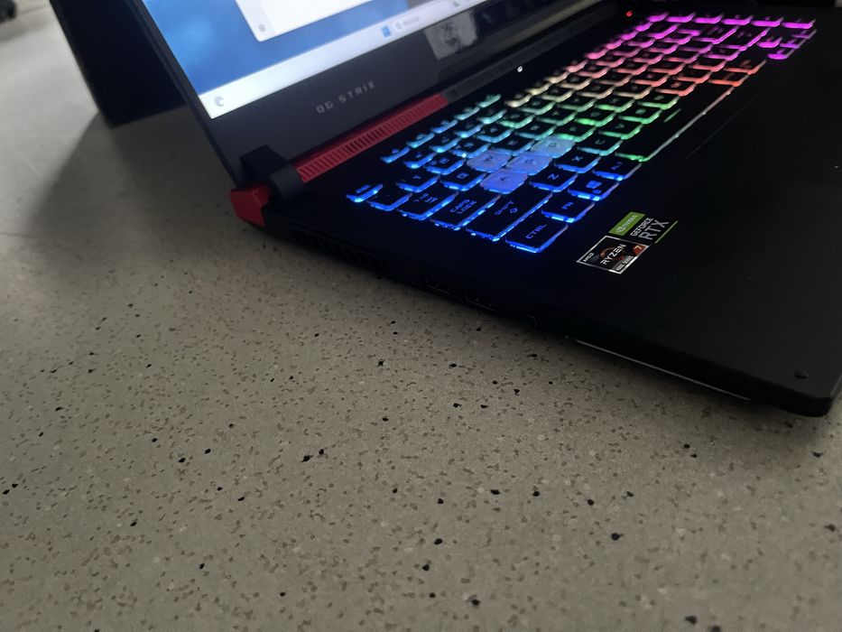 Laptop Gamingowy Asus G15 RTX3050ti ryzen 7 Win 11