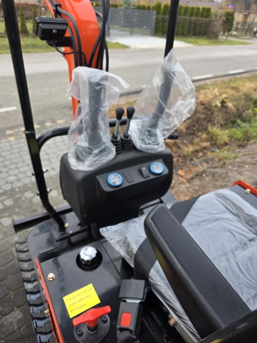 Minikoparka 1 tona , silnik diesel