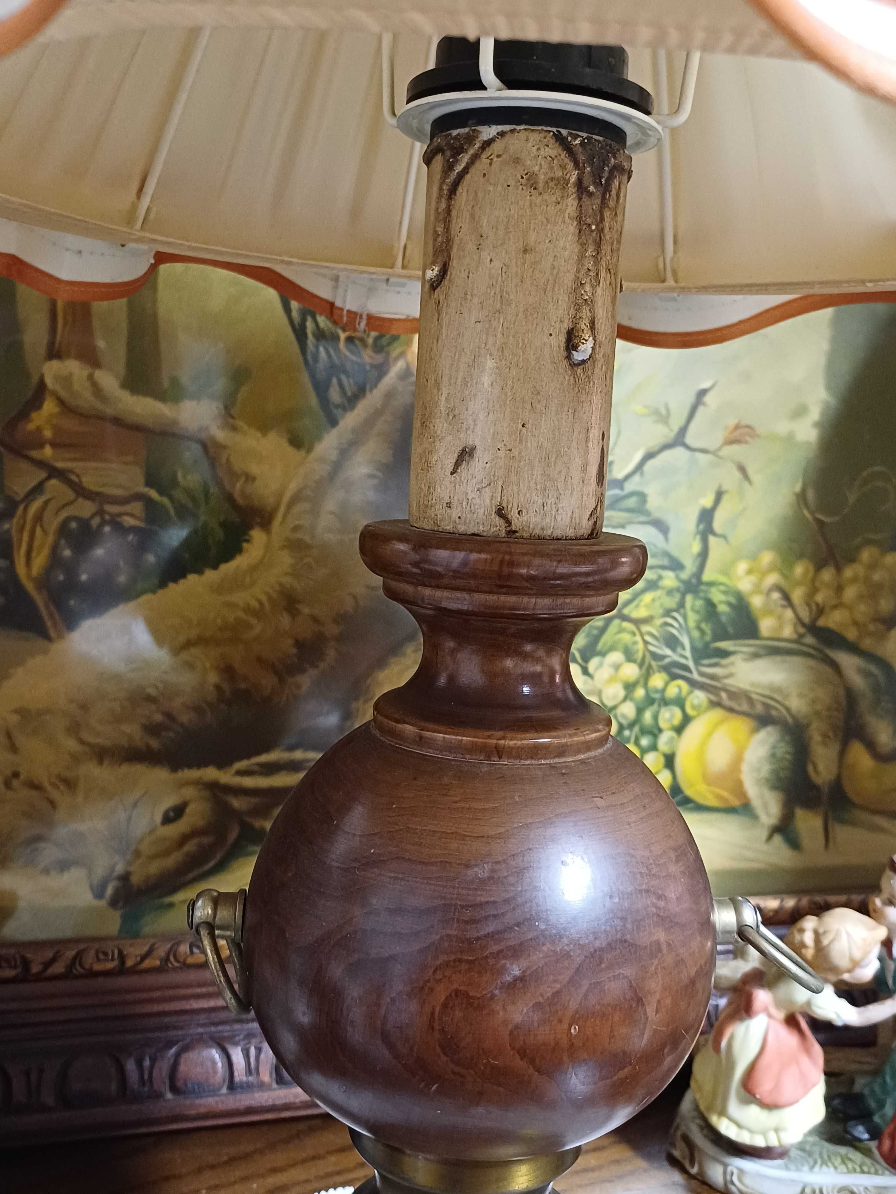 Lampa drewniana z mosiądzem, bez abażura wys.38cm. (P.4057)