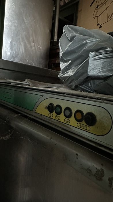 máquina de lavar loiça comercial