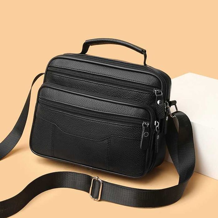 Чоловіча шкіряна сумка-барсетка з ручкою з ременем через плече чорна