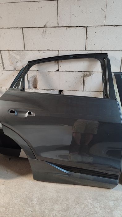 Двері ауді етрон спортбек Audi e tron двери Ауди е трон Audi e tron