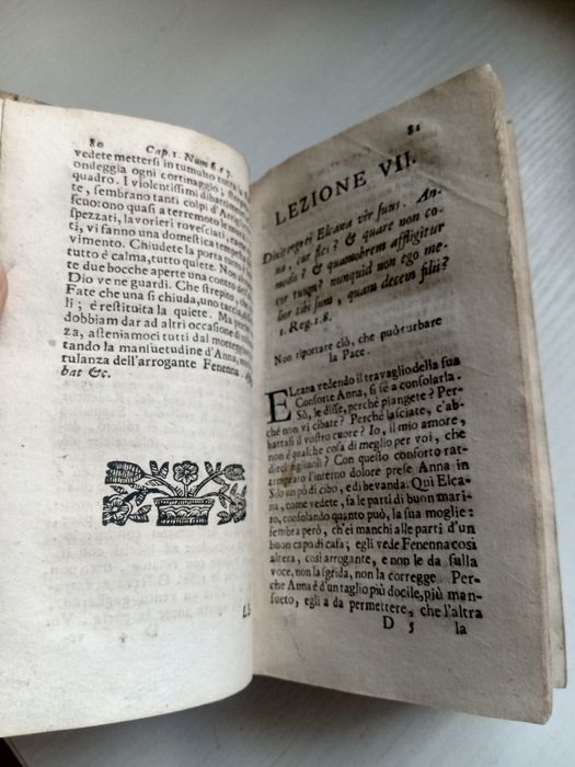 Книга 1720 года. Священно-нравственные уроки церкви. Редкость.
Издана