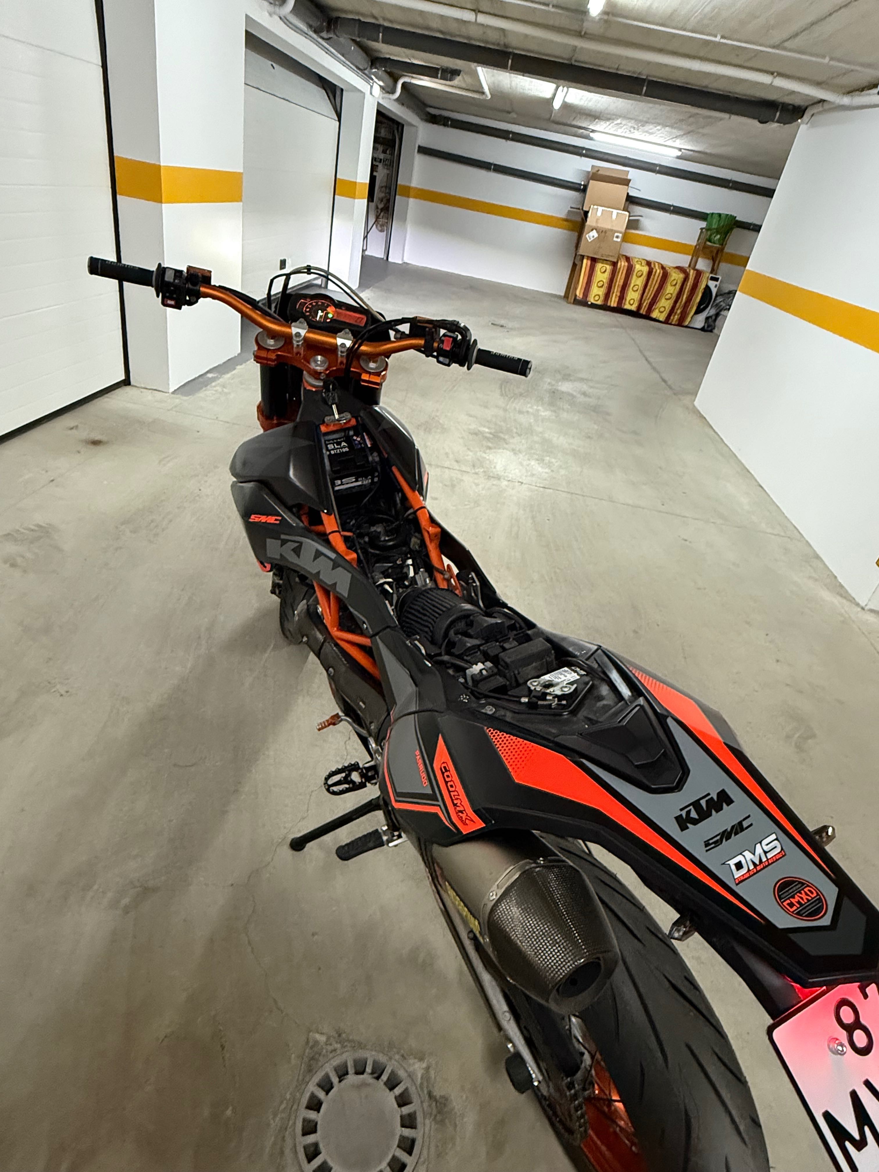 Ktm 690 R super motard