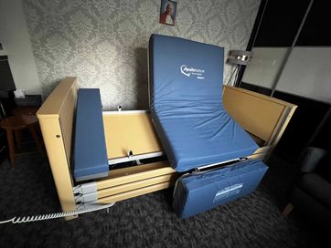 Łóżko rehabilitacyjne Apollo Saturn z funkcją fotela i pionizacji