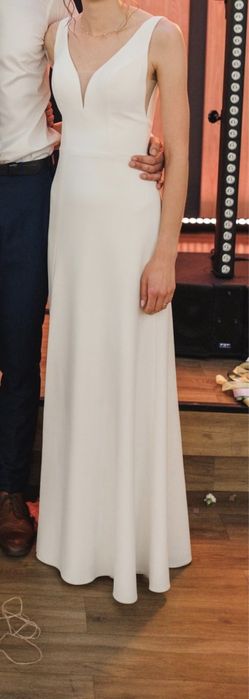 Suknia ślubna, gładka, na ramiączkach. Katowice/Mielec