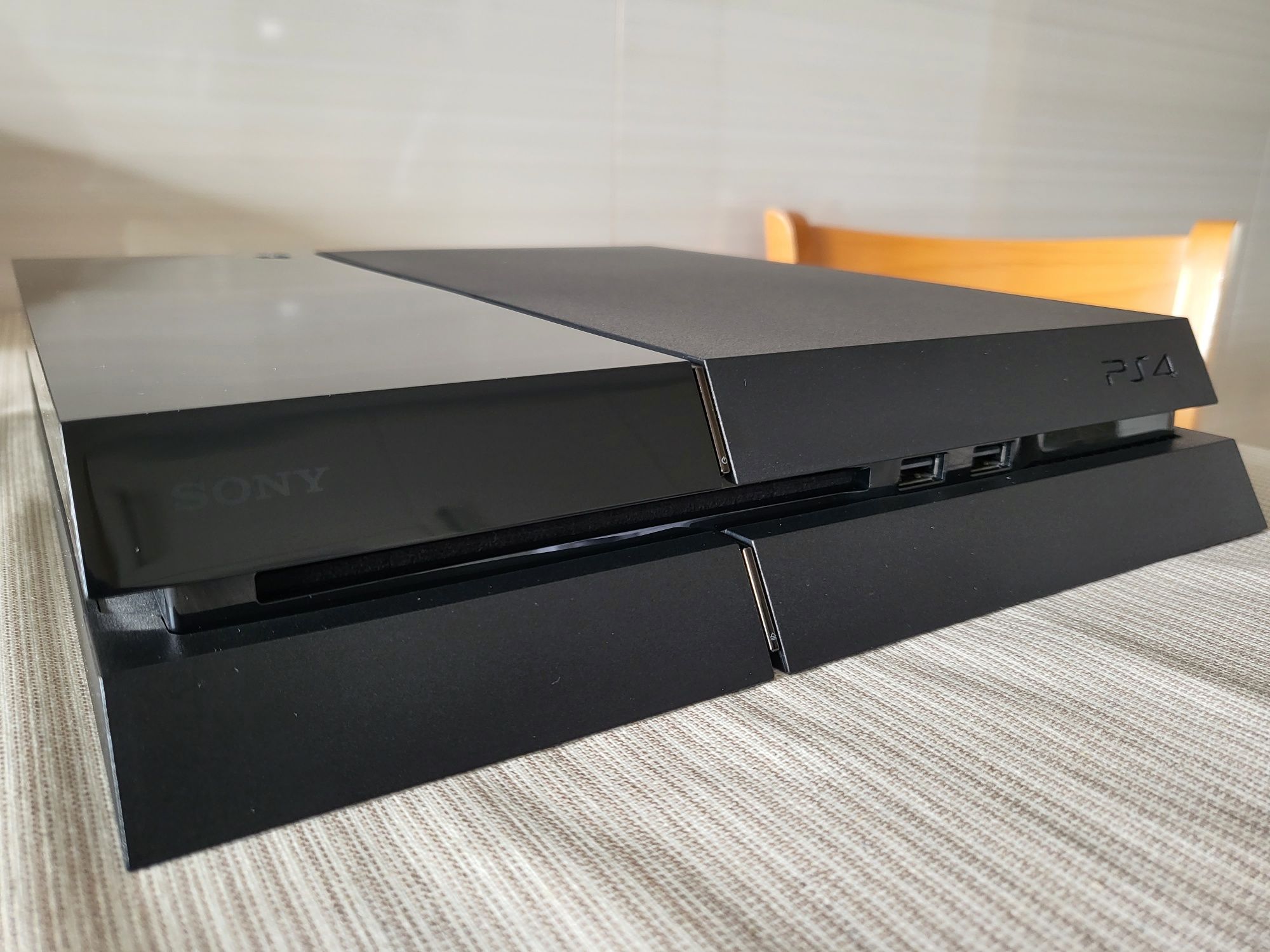 Playstation 4 Slim