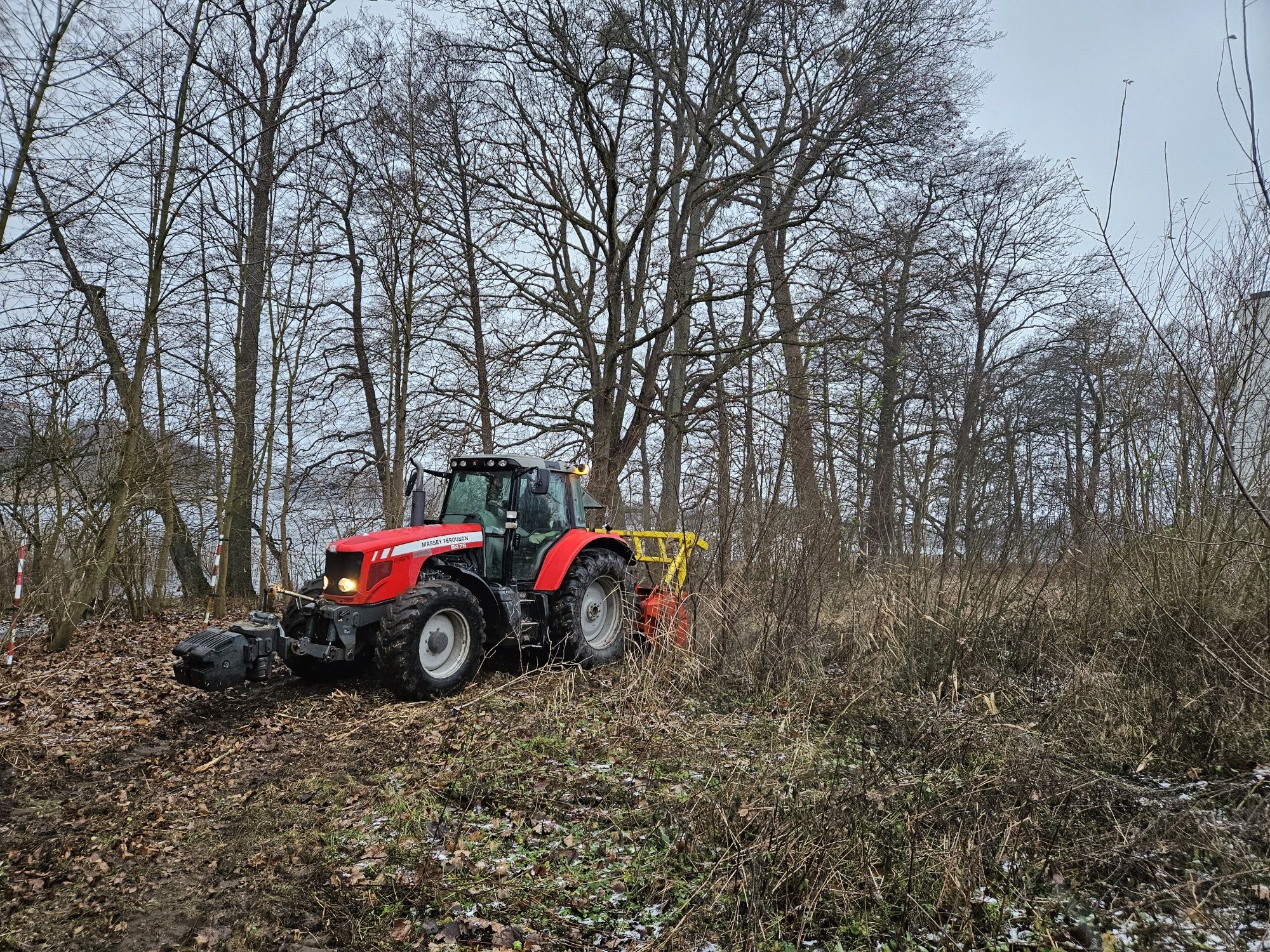 Mulczowanie koszenie łąķ i nieużytków