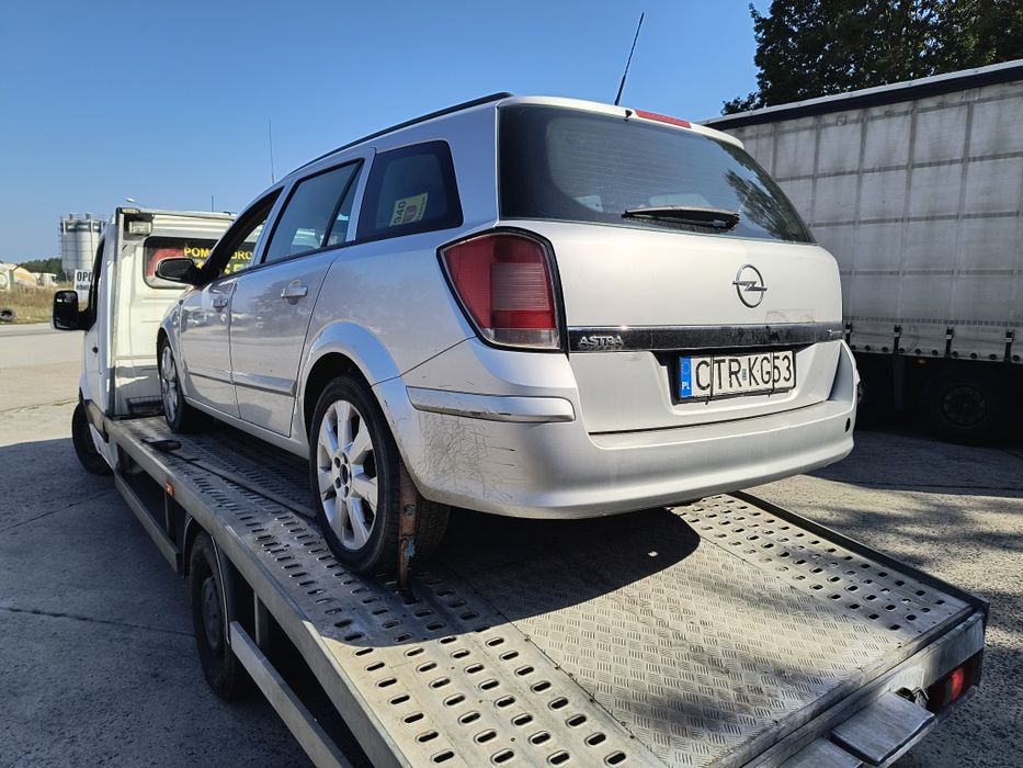Uszkodzona astra ,wypalony zawór,tanio.