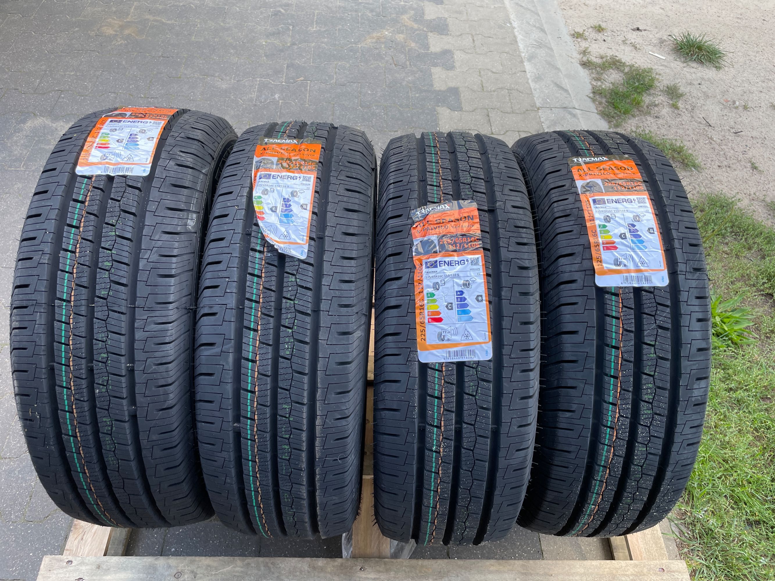 Okazja opony całoroczne 225/65R16C TRACMAX A/S X-Privilo VANSAVER 2024