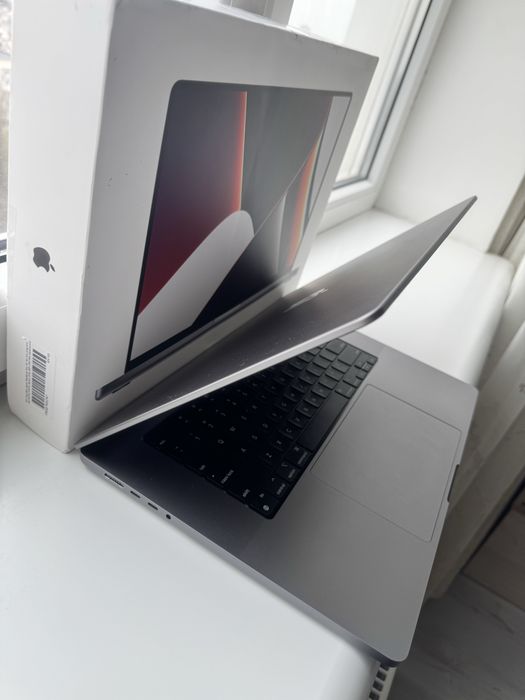 Macbook m1 pro 16” 16gb 512gb