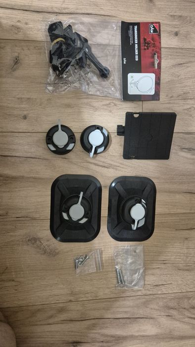 Zestaw nowych uchwytów mocowań do pontonu lub belly boat Borika Echo