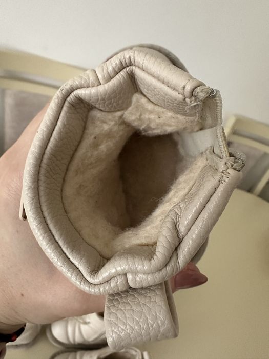 Зимове взуття 19р-12см/шапка zara