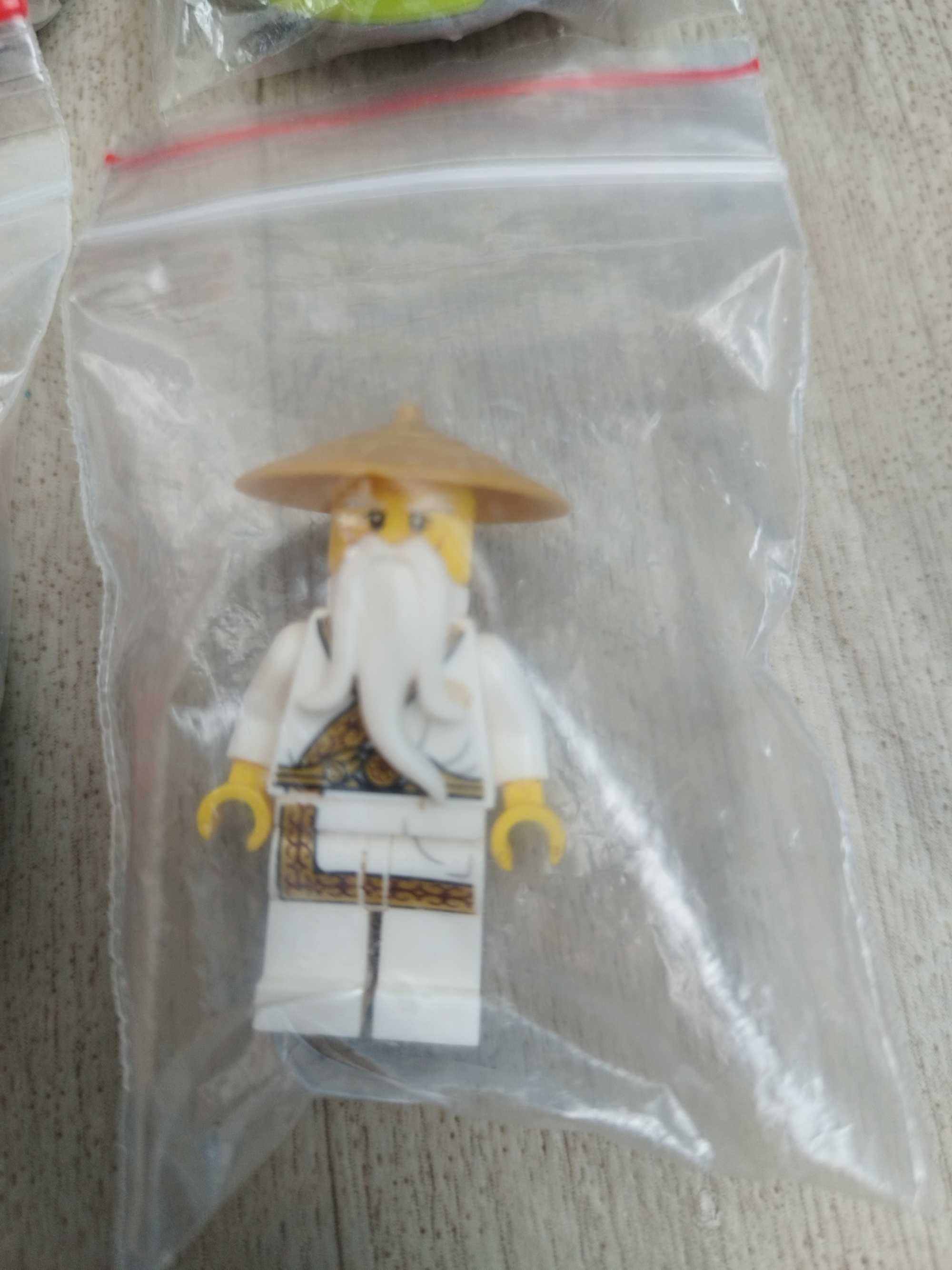 Lego Ninjago з фігурками і спінери